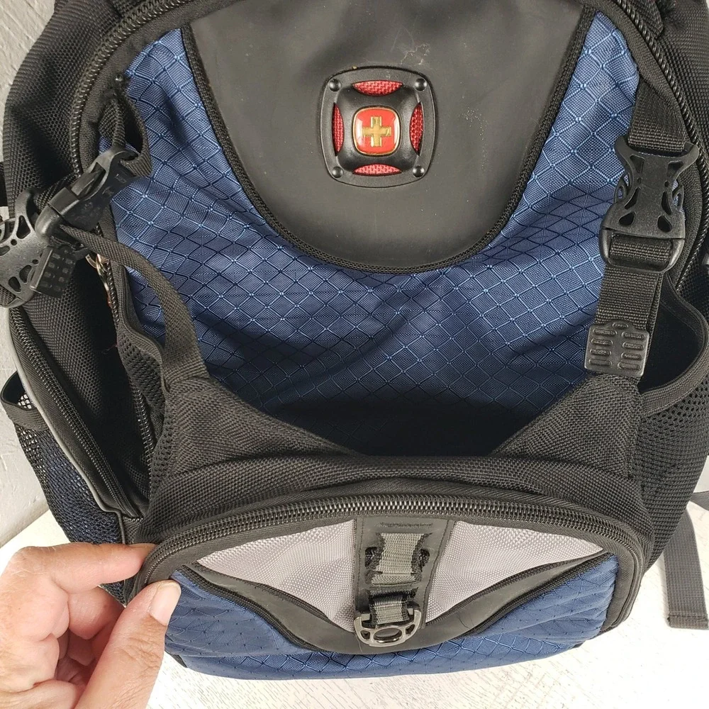 SwissGear Wenger Ibex 17